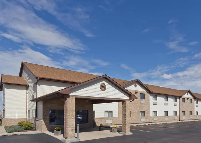 Super 8 By Wyndham Hotel Rochelle