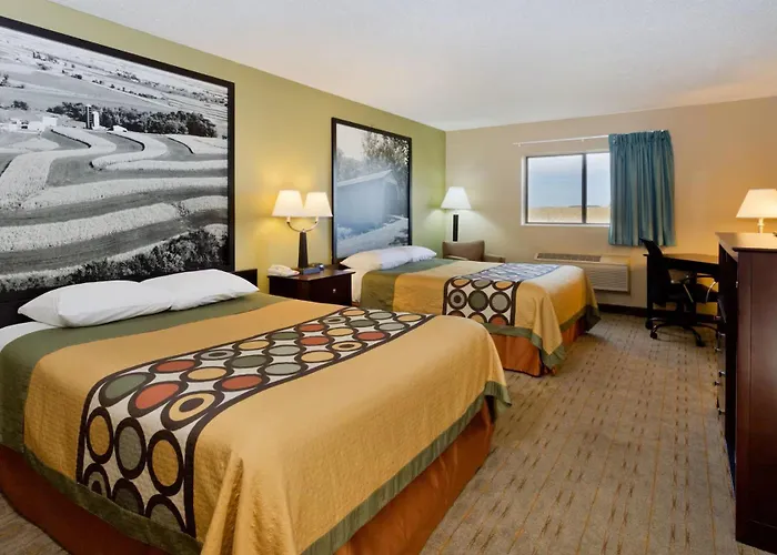 Hotel Super 8 By Wyndham 2*